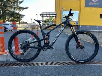 Propain Tyee CF 29 XL – top stav – Praha