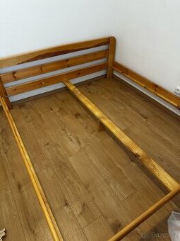 Postel masiv borovice 180 x 200 cm