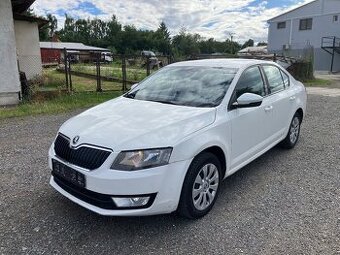 ŠKODA OCTAVIA III 1.6Tdi 77Kw Ambiente 2014-NA NÁHRADNÍ DÍLY