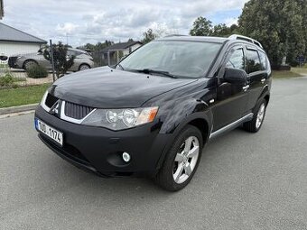 Mitsubishi Outlander 2.4 4x4 7-MÍST +Najeto 202TKM+