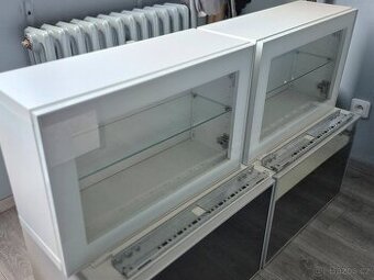 IKEA BESTA - 2 nástěnné skříňky+TV stolek