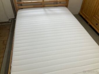Postel IKEA borovice Masiv 140 × 200