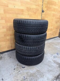 Zimní pneu 235/55/19