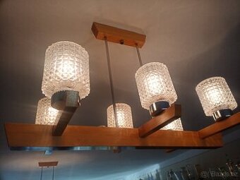 Retro lustr dřevěný