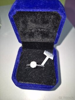 Zlatý prsten s briliantem 1.11 ct s certifikátem