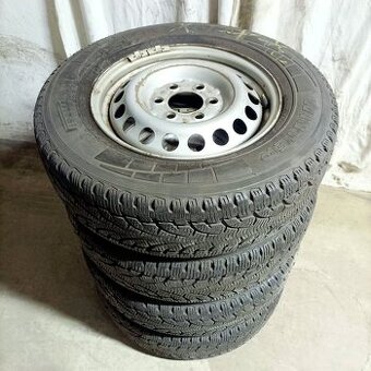 16 C" plechová kola – 6x130 – 5,5J x 16 C" ET51