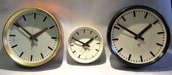 Pragotron - industriální nástěnné hodiny cca 1960