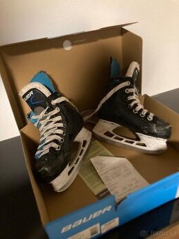 Bauer X-LP, velikost Y10