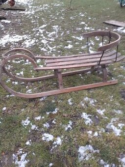 Historické  retro  sáňky, velké