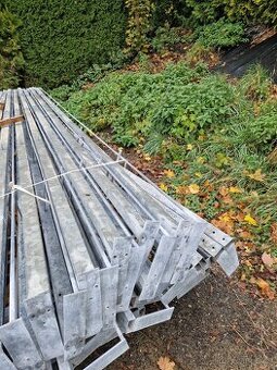 Pozinkované vazníky, nosníky 5.8 m.