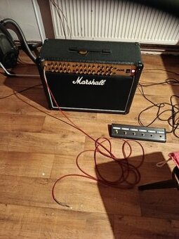 Prodám kytarové kombo Marshall JVM 410C 100 Watt