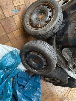 Plechové disky 15” 5x100 a zimní pneu 185/55/R15