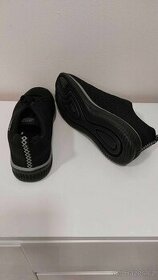 Černé lehké tenisky Fashion