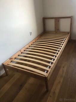 Postel a matrace za odvoz