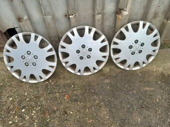 3×orig.poklice "16" Peugeot 407,cena celkem 300kc