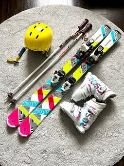 Dětské lyže, 110cm, hole, lyžarské boty, helma