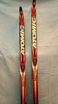 běžky na klasiku ATOMIC 46 šupiny délka 186 cm