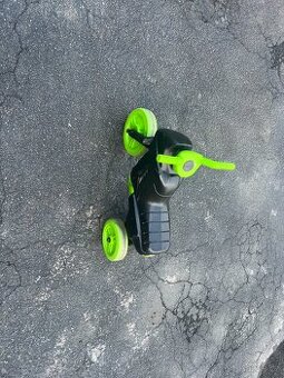 Plastové odrážedlo