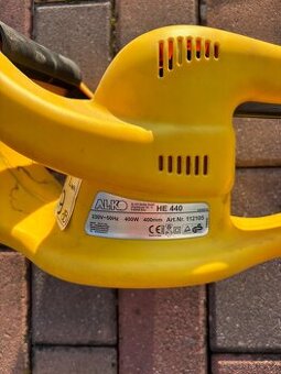 Nůžky na keře a plot