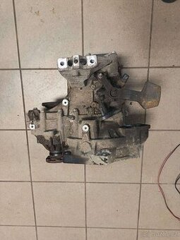 JCR převodovka 1.9 tdi 77 kw 5Q