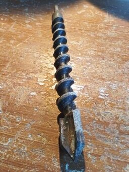 vrták do zdi na husí krky průměr 28 mm