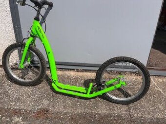 Dětská koloběžka kostka