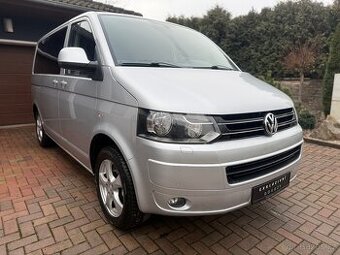 VOLKSWAGEN CARAVELLE T5 GP 2,0 TDI 103 kW / 2x šoup. / DPH