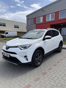 Toyota RAV4 2.0/105kW