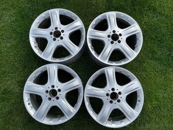 Kola Mercedes ml 19”