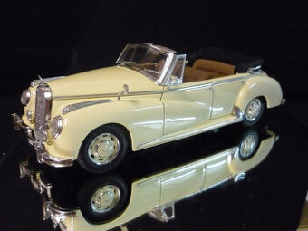 Model 1:18 Mercedes 300c W186 Cabriolet 1955 Ricko