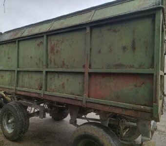 Prodám IFA vlek za traktor bez SPZ.
