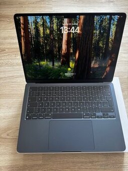APPLE MACBOOK AIR 13” 2022 M2/256GB/16GB/NOVÝ-ZÁRUKA