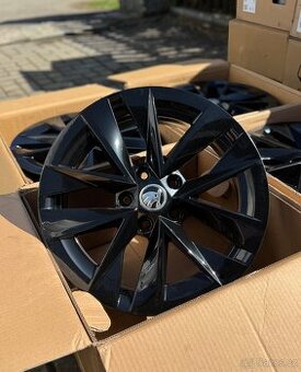 ORIGINÁL Alu Škoda ROTARE R17, 5x112 - TOP STAV