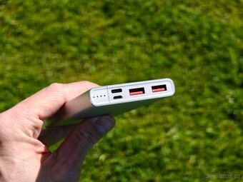 AlzaPower Metal 10000mAh Fast Charge + PD3.0 stříbrná