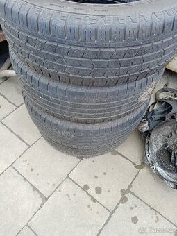 4kusy celoroční pneu 215/65R16Continental