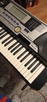 Yamaha PSR 550