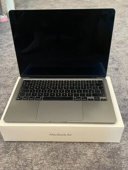 MacBook Air M2 – 16GB RAM, 256GB, baterie 88 %