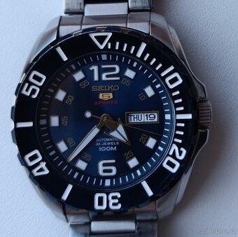 Seiko 5 Sports
