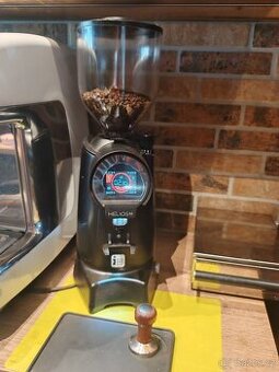 Profesionální espresso mlýnek Eureka Helios 65 - v záruce