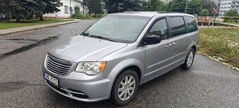 Chrysler town and country 2016