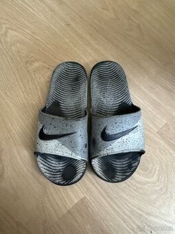 Nike Victori One slide (velikost 39)