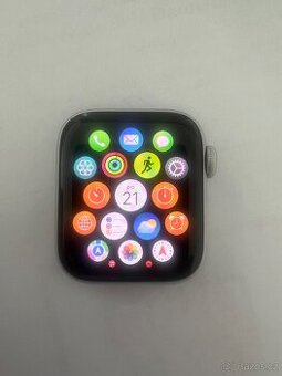 APPLE WATCH SE 40mm - silver/ white