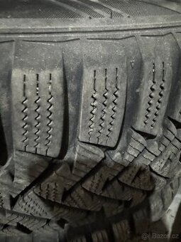 Zimní pneu 215/65R16 98H LAUFENN LW31 I FIT+