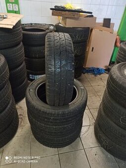 Zimní pneu 215/60R17C