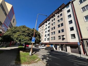 Byt 2+1, Olomouc - centrum, tř.Spojenců, park, podkrovní