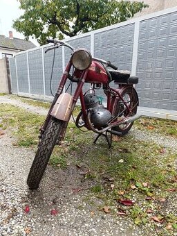 ČZ Monark 150