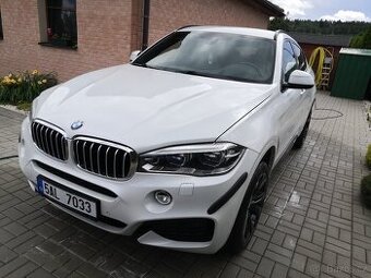 BMW X6 F16 PERFEKTNÍ STAV 1 Majitel VČETNĚ NOVÉ ZIMNÍ SADY