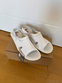 Dámské zdravotní pantofle CXS