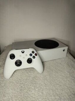 Prodám Xbox Series S 512GB ve skvělém stavu