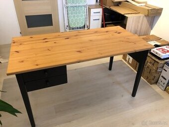 Pracovní stůl IKEA ARKELSTORP